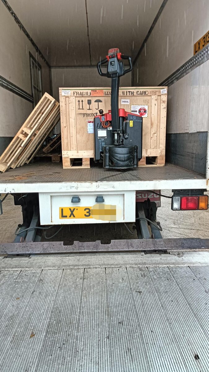 Battery-Equipped Instrument Hong Kong Truck Substitute for Air Freight
